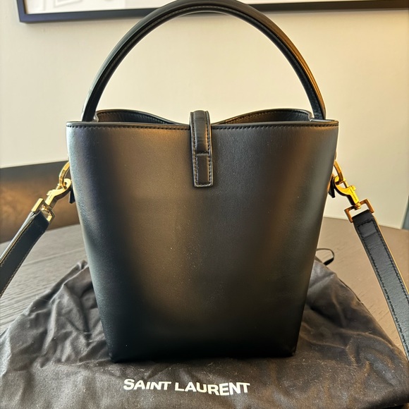 Saint Laurent Le 37 Small Black Leather Bucket Bag - Picture 5 of 11